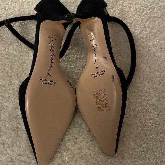 Giorgio Armani pointed toe suede heels - Picture 2 of 2
